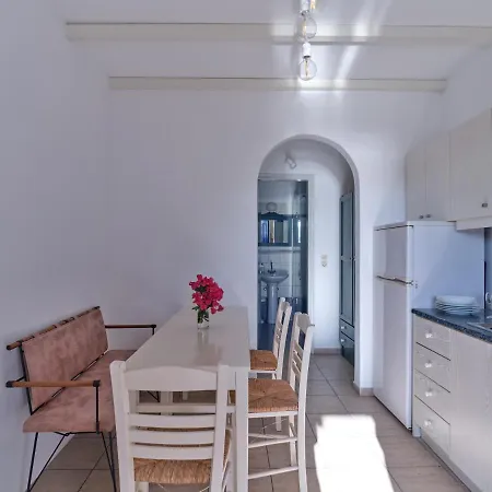 Manolis * Aliki (Paros)