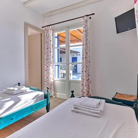 Apartment Manolis Aliki (Paros)